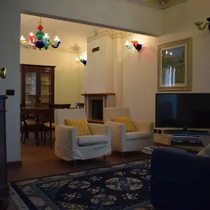 Via Mazzini 16 , Perugia Italia